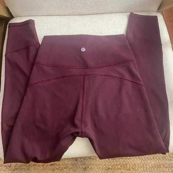 Lululemon In Movement 7/8 Leggings in Redwood Inseam 25” Size 6 - Picture 3 of 7
